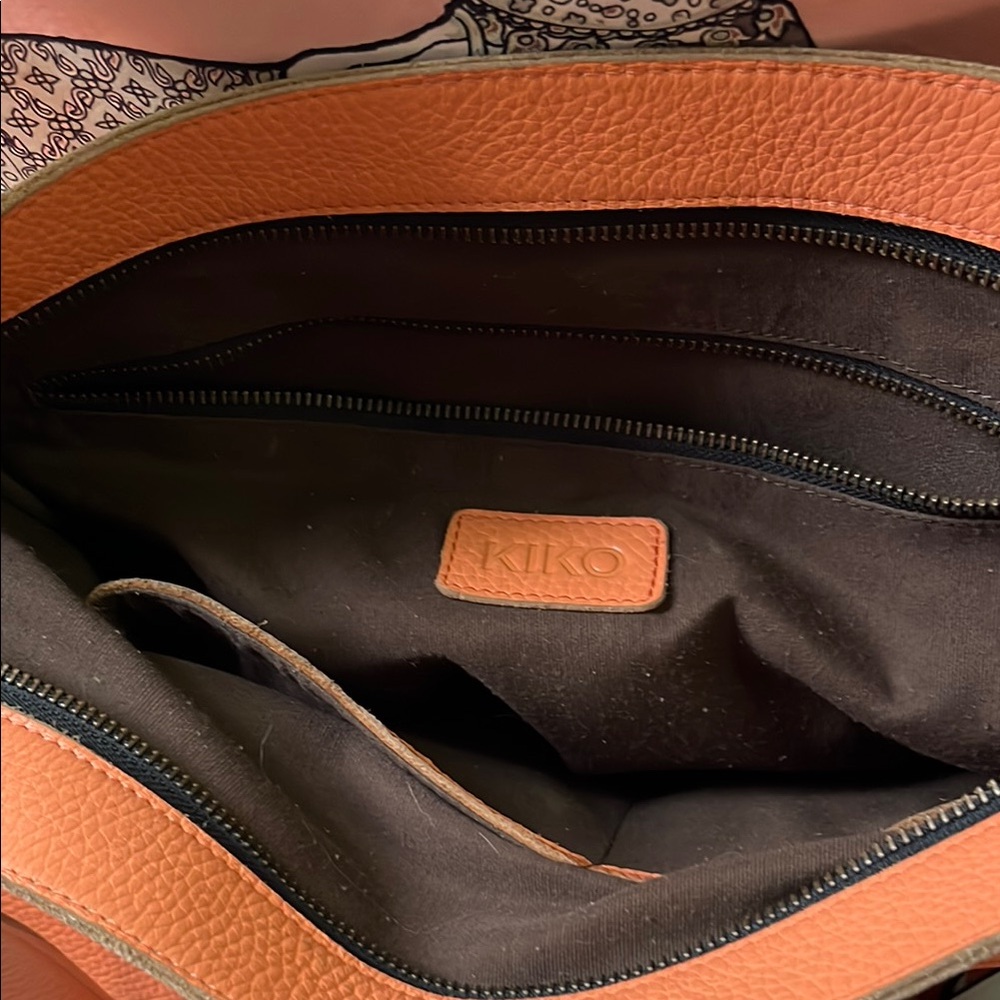Kiko Orange Tote Bag Stylish Shoulder Tote leather - Picture 6 of 6